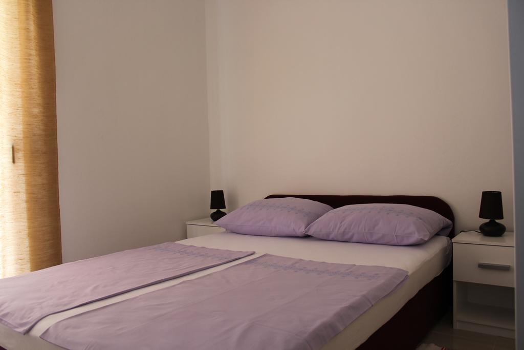 Apartments Istuk วีร์ ห้อง รูปภาพ