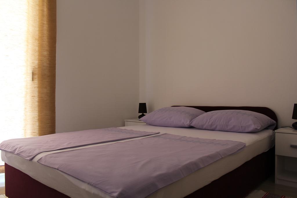 Apartments Istuk วีร์ ห้อง รูปภาพ