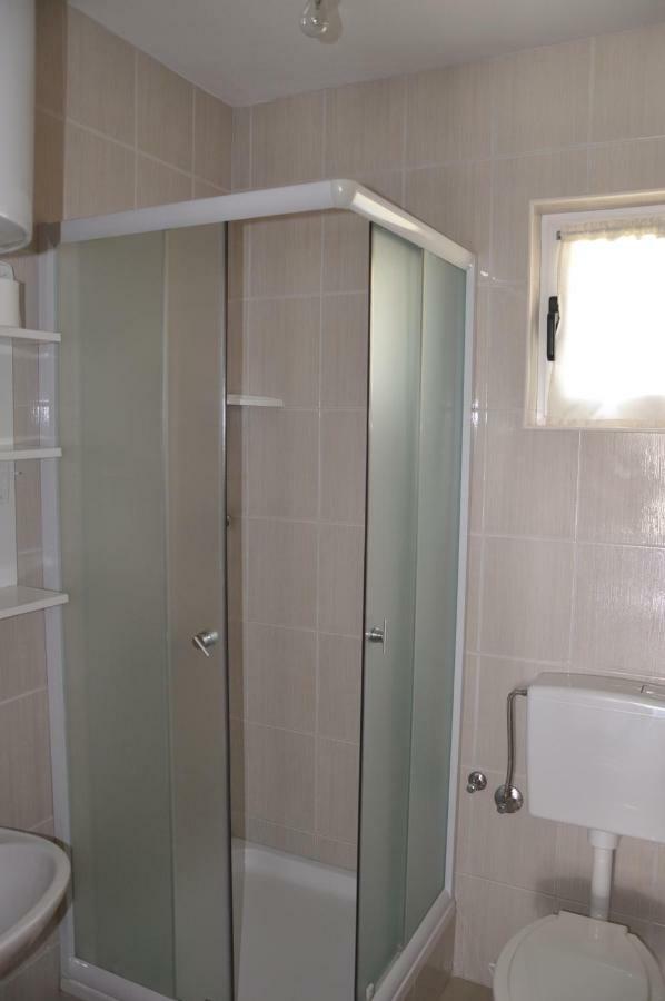 Apartments Istuk วีร์ ภายนอก รูปภาพ