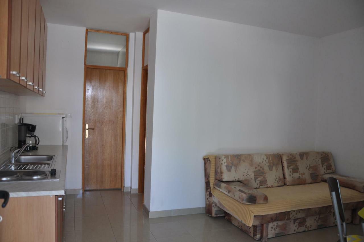 Apartments Istuk วีร์ ภายนอก รูปภาพ