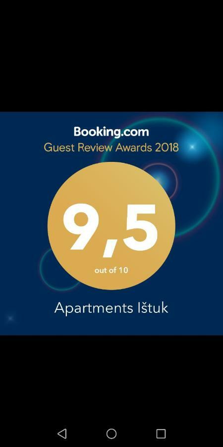 Apartments Istuk วีร์ ภายนอก รูปภาพ